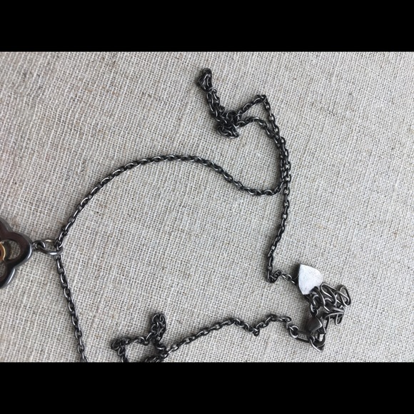 Stella & Dot Hematite Clover Key Necklace - Picture 7 of 12